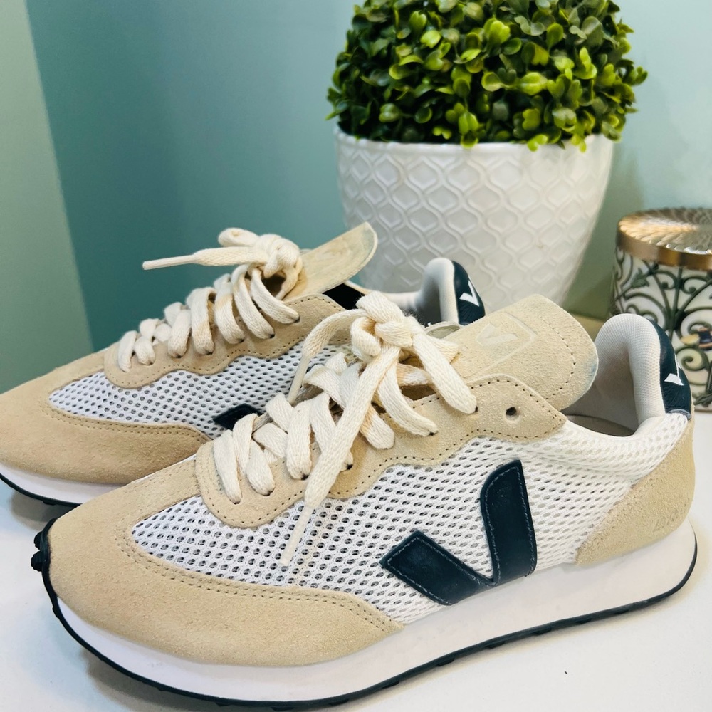 Veja Rio Branco Navy Blue, Beige and White Mesh Sneakers